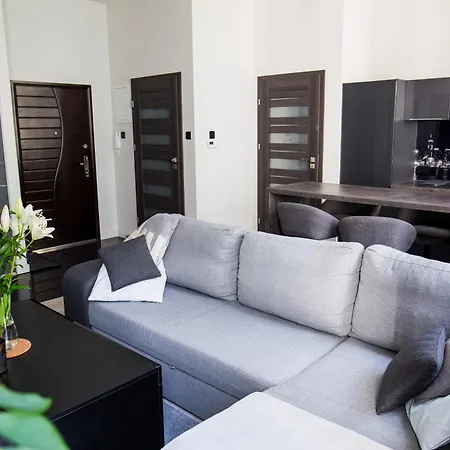 Apartman Lodzki Kwadrat - 2 Lazienki, Prywatny Parking, Self Check-in *