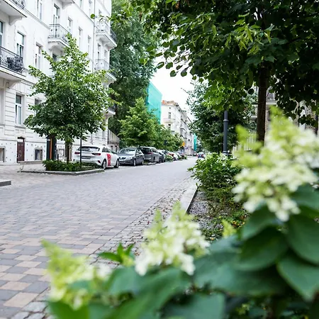 公寓 Lodzki Kwadrat - 2 Lazienki, Prywatny Parking, Self Check-in 罗兹