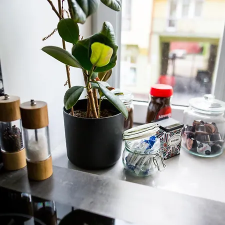 Lodzki Kwadrat - 2 Lazienki, Prywatny Parking, Self Check-in 罗兹