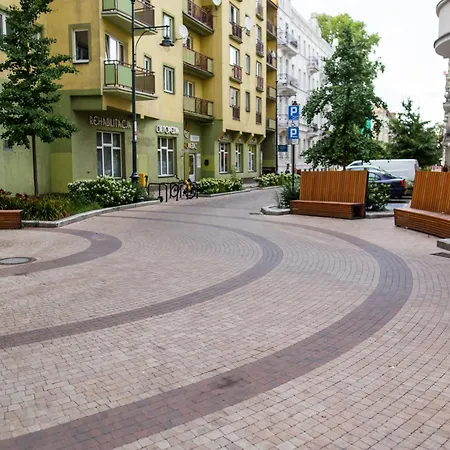 公寓 Lodzki Kwadrat - 2 Lazienki, Prywatny Parking, Self Check-in 罗兹