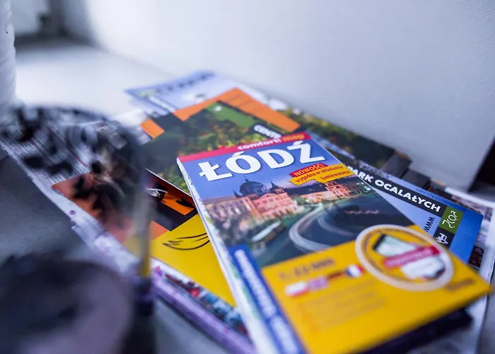 Apartman Lodzki Kwadrat - 2 Lazienki, Prywatny Parking, Self Check-in Łódź