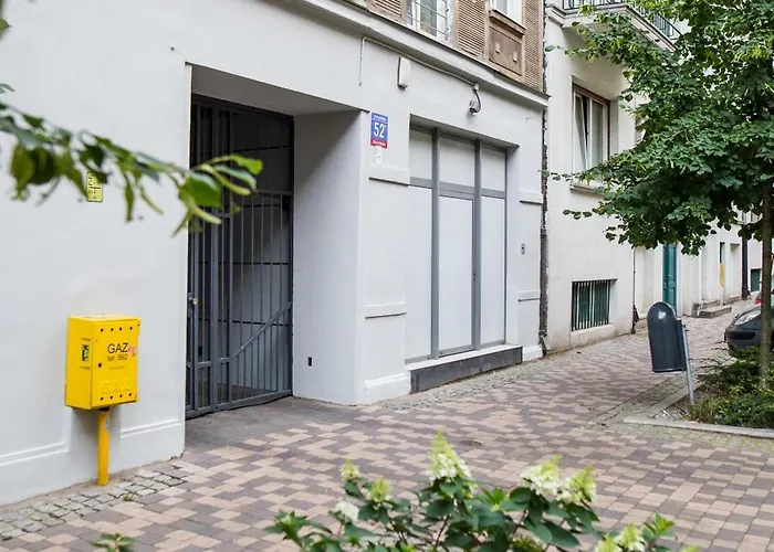 Lodzki Kwadrat - 2 Lazienki, Prywatny Parking, Self Check-in