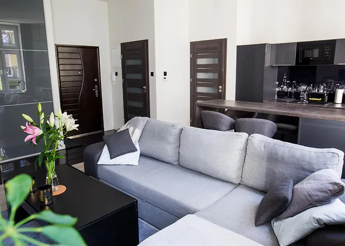 Apartman Lodzki Kwadrat - 2 Lazienki, Prywatny Parking, Self Check-in *