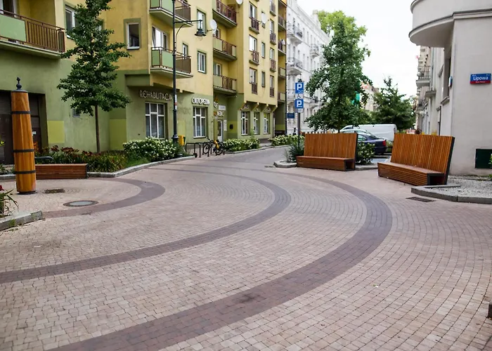Apartman Lodzki Kwadrat - 2 Lazienki, Prywatny Parking, Self Check-in Łódź